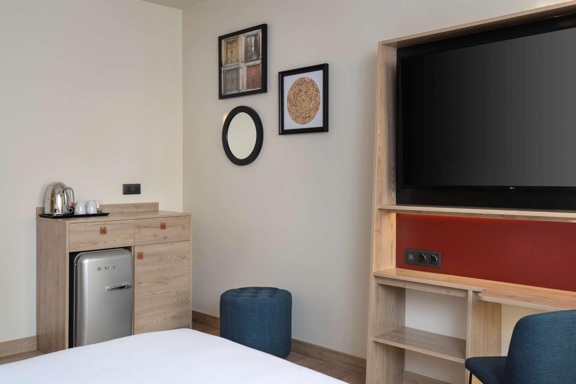 Hampton By Hilton Tashkent Hotel Екстериор снимка