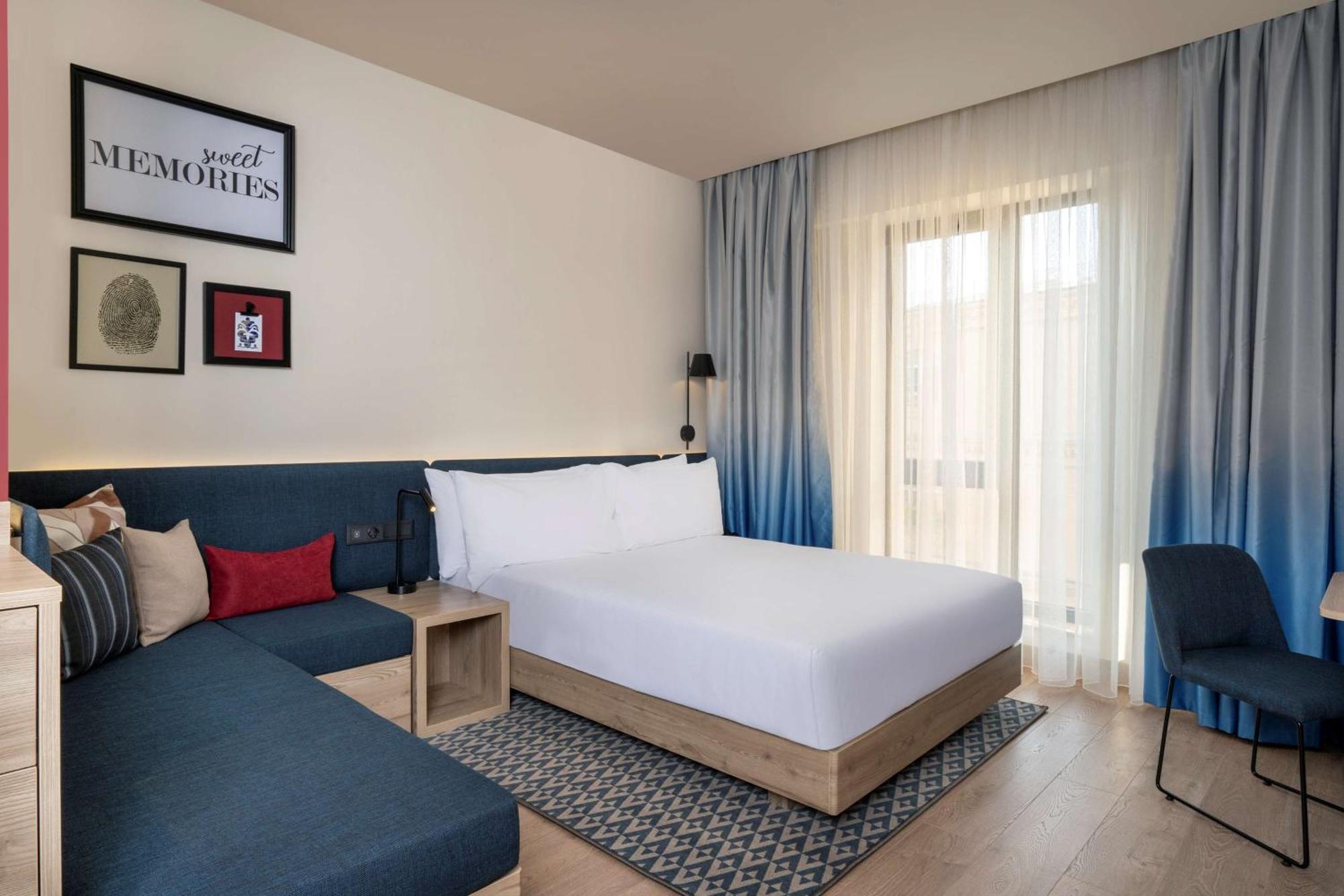 Hampton By Hilton Tashkent Hotel Екстериор снимка