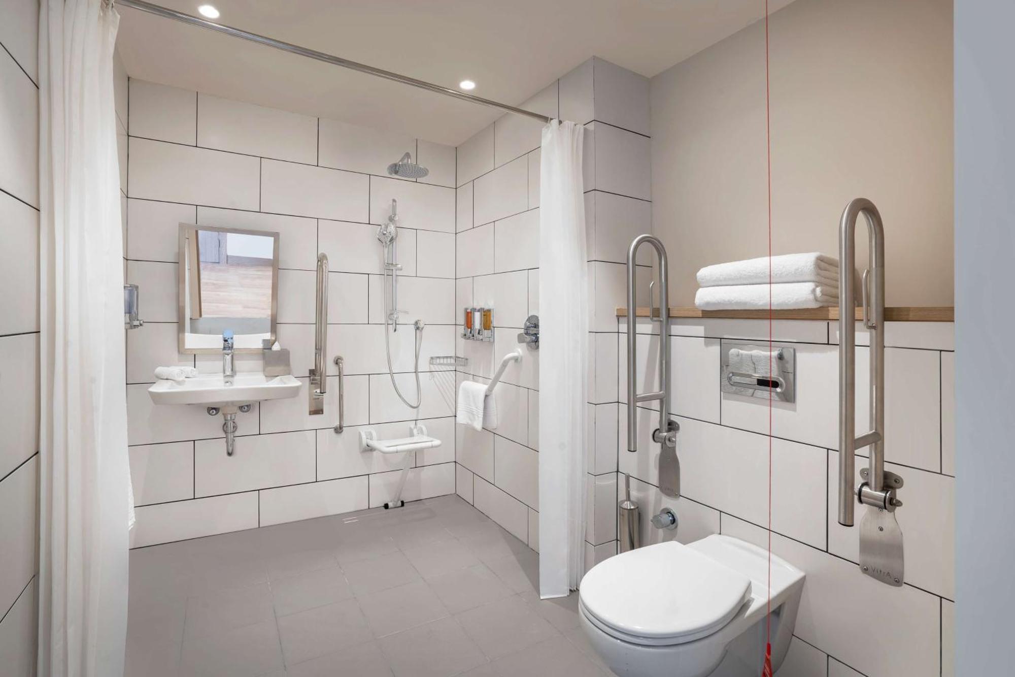 Hampton By Hilton Tashkent Hotel Екстериор снимка