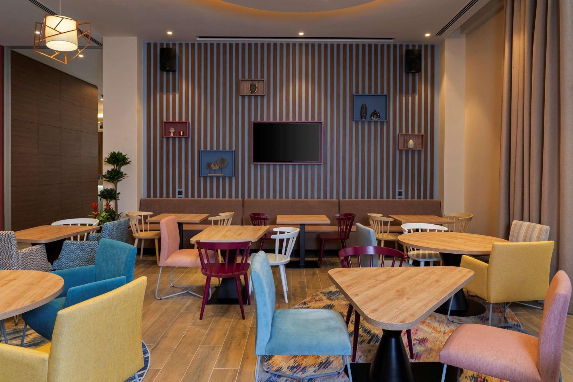 Hampton By Hilton Tashkent Hotel Екстериор снимка