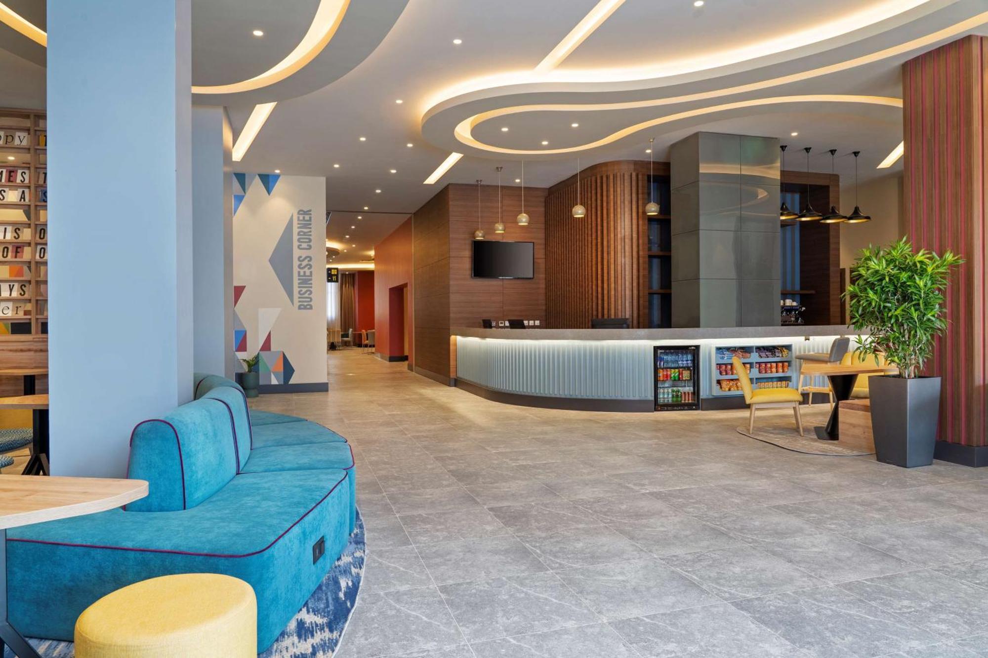 Hampton By Hilton Tashkent Hotel Екстериор снимка